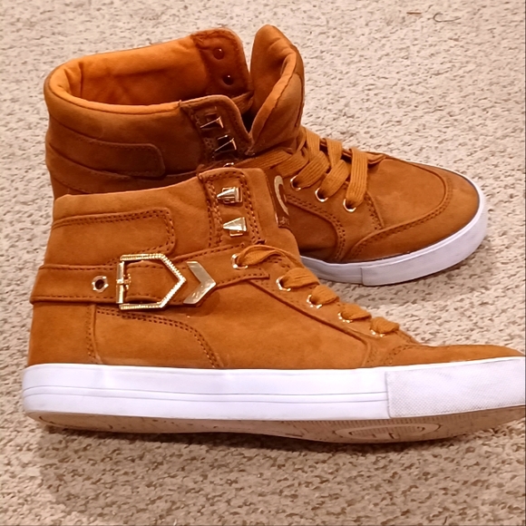 Women's Guess Mid - top Sneakers - Size 6.5M - Picture 1 of 8